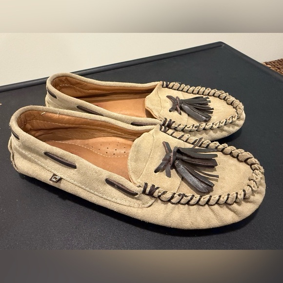 Lamo Beige /Tan Suede Moccasins with Tassels Slipper Shoes Slip On Relaxed - Picture 1 of 10